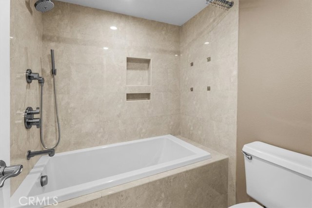 Detail Gallery Image 20 of 30 For 935 Main St #202,  El Segundo,  CA 90245 - 2 Beds | 2 Baths