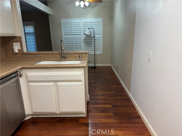 Detail Gallery Image 6 of 23 For 22338 Harbor Ridge Ln #4,  Torrance,  CA 90502 - 3 Beds | 1/1 Baths