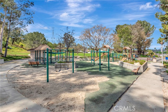 Detail Gallery Image 42 of 45 For 25511 Alisal Ave, Laguna Hills,  CA 92653 - 4 Beds | 2/1 Baths