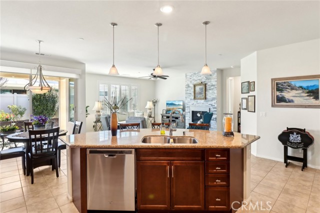 1340 Corte Alamonte, Hemet CA: https://media.crmls.org/medias/187fa766-1d2a-4885-b400-f2f9ea7e41d7.jpg