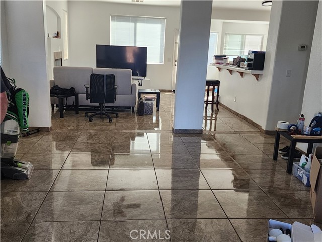 Detail Gallery Image 4 of 15 For 28455 Red Apple Rd, Menifee,  CA 92585 - 3 Beds | 2 Baths