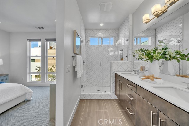 Detail Gallery Image 30 of 59 For 687 Doheny, Costa Mesa,  CA 92627 - 2 Beds | 2/2 Baths