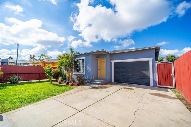 Detail Gallery Image 1 of 1 For 12921 Cook St, Los Angeles,  CA 90061 - 3 Beds | 1 Baths