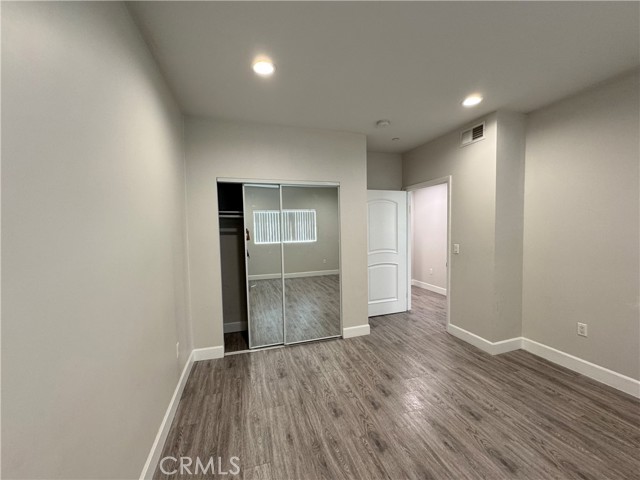 Detail Gallery Image 20 of 27 For 5432 Hermitage Ave #202,  Valley Village,  CA 91607 - 3 Beds | 2 Baths