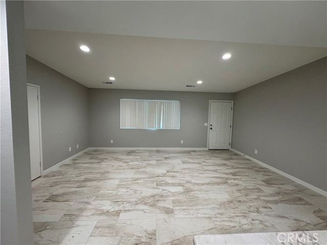 Detail Gallery Image 10 of 18 For 13549 Niabi Rd #C,  Apple Valley,  CA 92308 - 2 Beds | 1 Baths