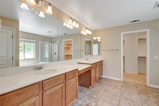 34229 Toyon Court, Lake Elsinore CA: https://media.crmls.org/medias/1883207f-bf31-44a5-b17b-2dbfc2a5e43d.jpg
