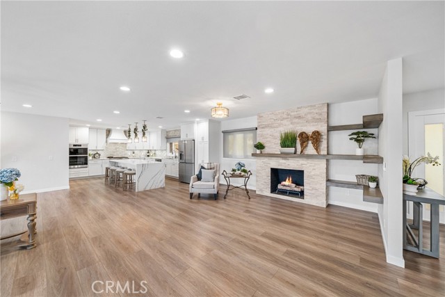 1031 E Andrews Drive, Long Beach CA: https://media.crmls.org/medias/1883870e-a0e4-4e1b-a2c1-691ff4921000.jpg