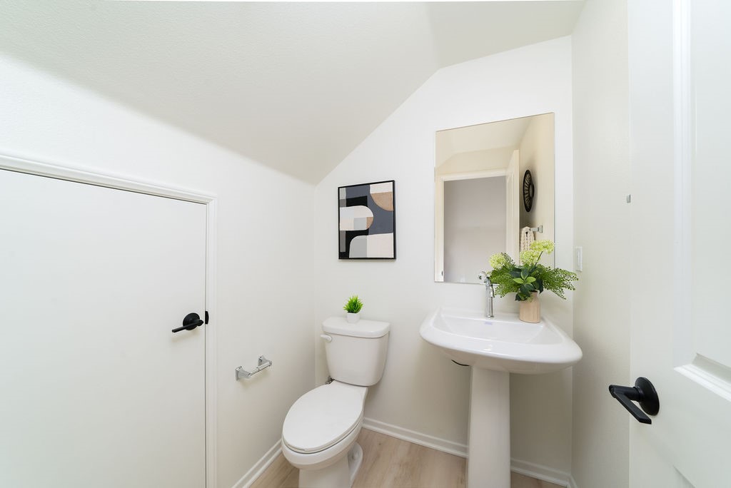 Detail Gallery Image 10 of 52 For 4091 S. Wildflax Paseo #175, Ontario,  CA 91761 - 3 Beds | 2/1 Baths