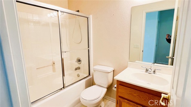 Detail Gallery Image 13 of 16 For 3536 Mount Lassen, Rosamond,  CA 93560 - 4 Beds | 2 Baths