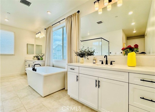295 Autumn Way, Mission Viejo CA: https://media.crmls.org/medias/188463b7-e2e7-4ebc-bc5e-38f778978316.jpg