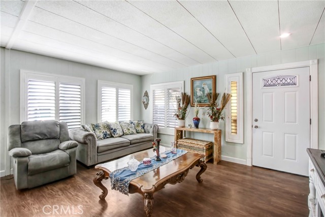 Detail Gallery Image 3 of 17 For 2851 S La Cadena Dr #22,  Colton,  CA 92324 - 3 Beds | 2 Baths