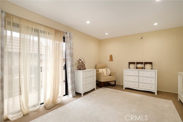 1939 Huntington Drive, Duarte CA: https://media.crmls.org/medias/1884d6ee-a2a0-49ac-8def-982ea15e8440.jpg