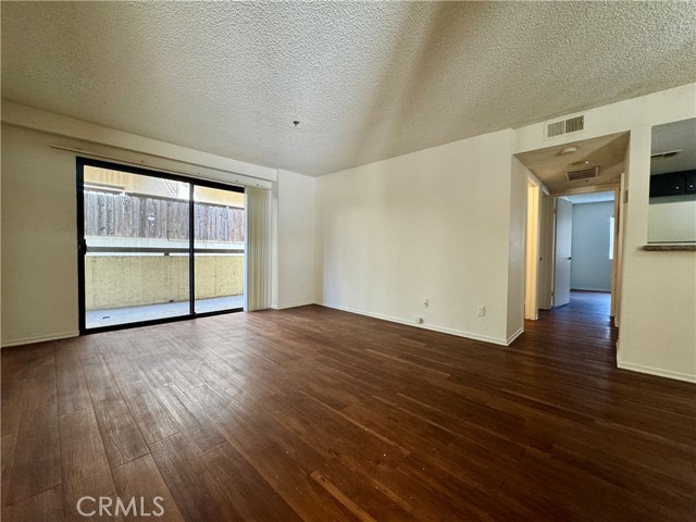 Detail Gallery Image 2 of 16 For 987 E Del Mar Bld #7,  Pasadena,  CA 91106 - 2 Beds | 2 Baths