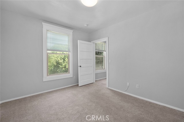 405 W Olive Avenue, Redlands CA: https://media.crmls.org/medias/18860871-50bf-4120-8ed3-c585bc3ed97d.jpg