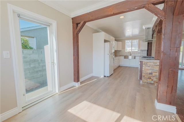 12019 Busiris Ave, Norwalk CA: https://media.crmls.org/medias/18862d77-f250-4361-ab72-870cc8ba932f.jpg
