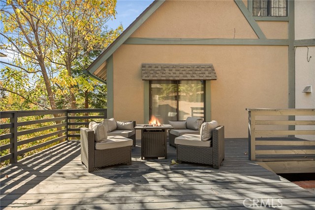 Detail Gallery Image 16 of 47 For 27808 Alpen, Lake Arrowhead,  CA 92352 - 4 Beds | 3/1 Baths