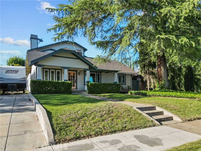 1719 Monte Vista Street, Pasadena CA: https://media.crmls.org/medias/18874725-8854-4fc3-ba1d-db6242b20f1c.jpg