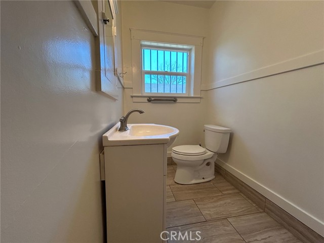 Detail Gallery Image 14 of 51 For 405 N a St, Madera,  CA 93638 - 4 Beds | 1 Baths