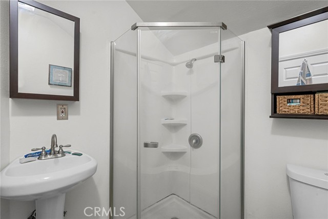 Detail Gallery Image 18 of 32 For 2619 Trinity St, Los Angeles,  CA 90011 - – Beds | – Baths