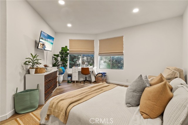 48 Baycrest Court, Newport Beach CA: https://media.crmls.org/medias/18888f83-f787-431d-84ae-7f493bb3354d.jpg