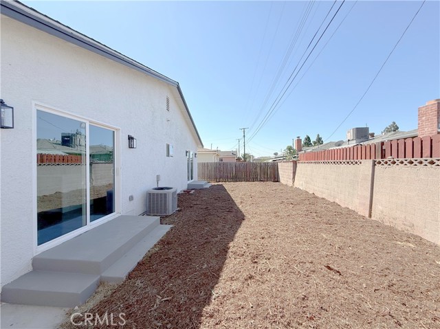 Detail Gallery Image 28 of 28 For 601 S Keene Ave, Compton,  CA 90220 - 3 Beds | 3 Baths
