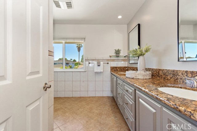 29152 Oceanridge Drive, Rancho Palos Verdes, California 90275, 4 Bedrooms Bedrooms, ,3 BathroomsBathrooms,Single Family Residence,For Sale,Oceanridge,PV24108090