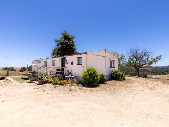 7491 Kingsbury Road, Templeton CA: https://media.crmls.org/medias/1889b0e9-e3c8-4a6b-9d16-1680400c7182.jpg