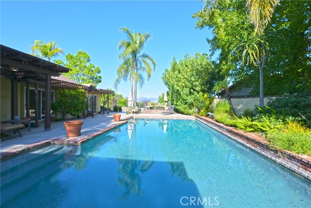 Detail Gallery Image 9 of 54 For 23421 Aetna St, Woodland Hills,  CA 91367 - 3 Beds | 2/1 Baths