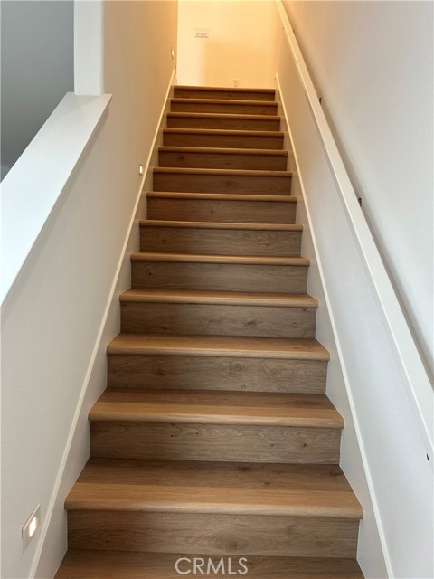 Detail Gallery Image 4 of 24 For 1700 E Park #8, Anaheim,  CA 92805 - 3 Beds | 2/1 Baths