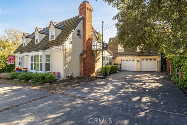 Detail Gallery Image 6 of 69 For 2964 Lombardy Rd, Pasadena,  CA 91107 - 4 Beds | 3 Baths