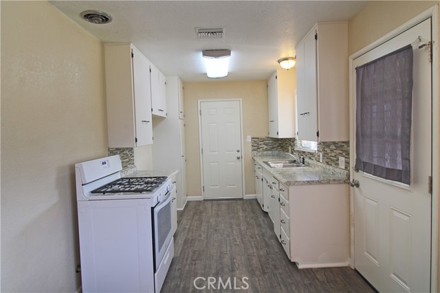 Detail Gallery Image 3 of 12 For 1416 W Nicolet St, Banning,  CA 92220 - 3 Beds | 1 Baths