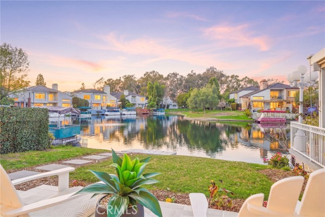 Front Image Thumbnail for CROC26049399