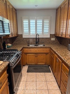 Detail Gallery Image 5 of 10 For 247 Ellingbrook Dr, Montebello,  CA 90640 - 4 Beds | 3 Baths