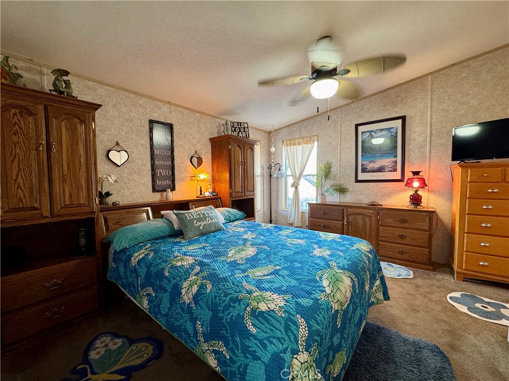 https://media.crmls.org/medias/188d4e59-ed50-45c6-b07d-363013336945.jpg?preset=X-Large