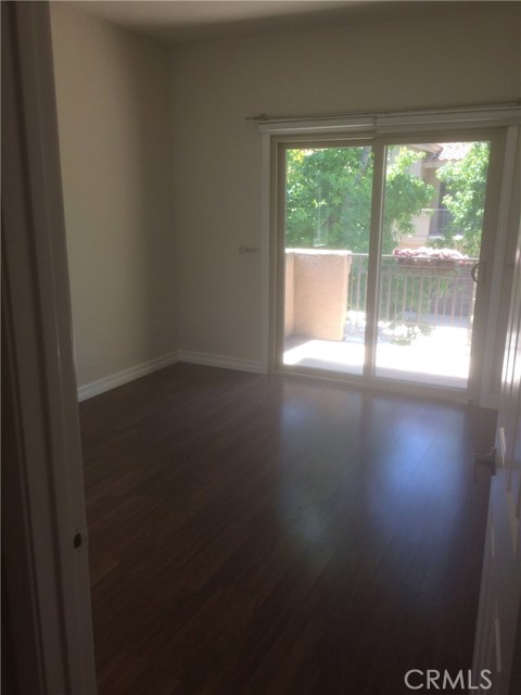 Detail Gallery Image 12 of 28 For 2091 Lake Shore Dr #B,  Chino Hills,  CA 91709 - 3 Beds | 2/1 Baths