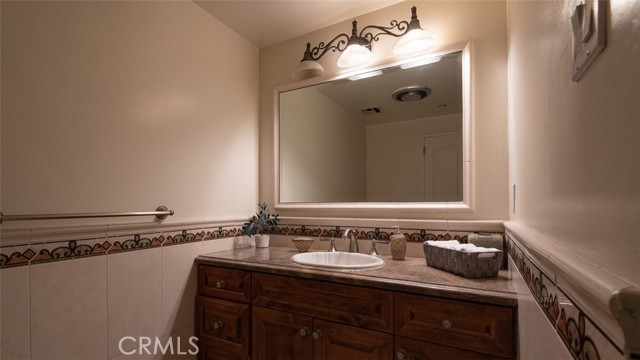 Detail Gallery Image 19 of 55 For 1155 N Brand Bld #1101,  Glendale,  CA 91202 - 3 Beds | 2 Baths