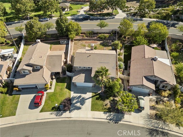 23247 Coffee Berry Circle, Corona CA: https://media.crmls.org/medias/188efdfd-f563-4b41-912b-90f389334712.jpg
