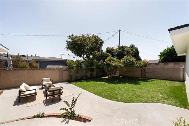 3 Bed Home for Sale in Hawthorne, California