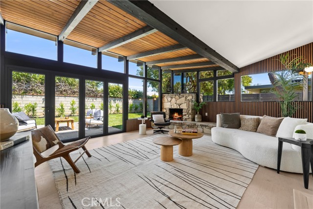 13007 Dewey Street, Los Angeles CA: https://media.crmls.org/medias/1890d6e9-a2d4-44eb-89c2-7b567aeae223.jpg