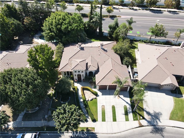Detail Gallery Image 4 of 61 For 12011 Manorwood St, Bakersfield,  CA 93311 - 4 Beds | 2/1 Baths