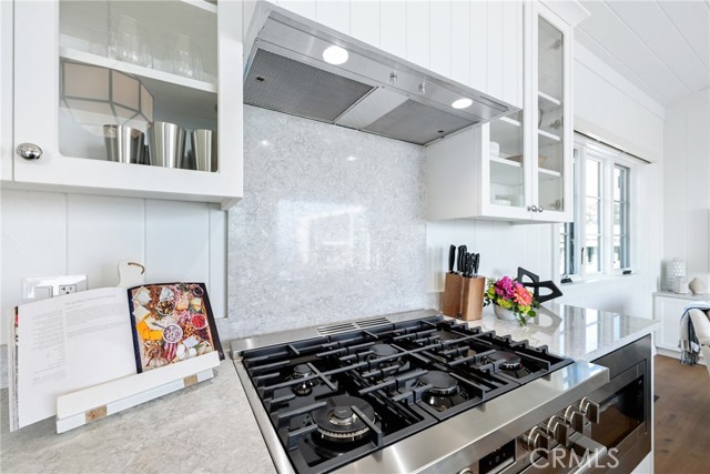 Detail Gallery Image 25 of 43 For 360 Cliff, Laguna Beach,  CA 92651 - 3 Beds | 3 Baths