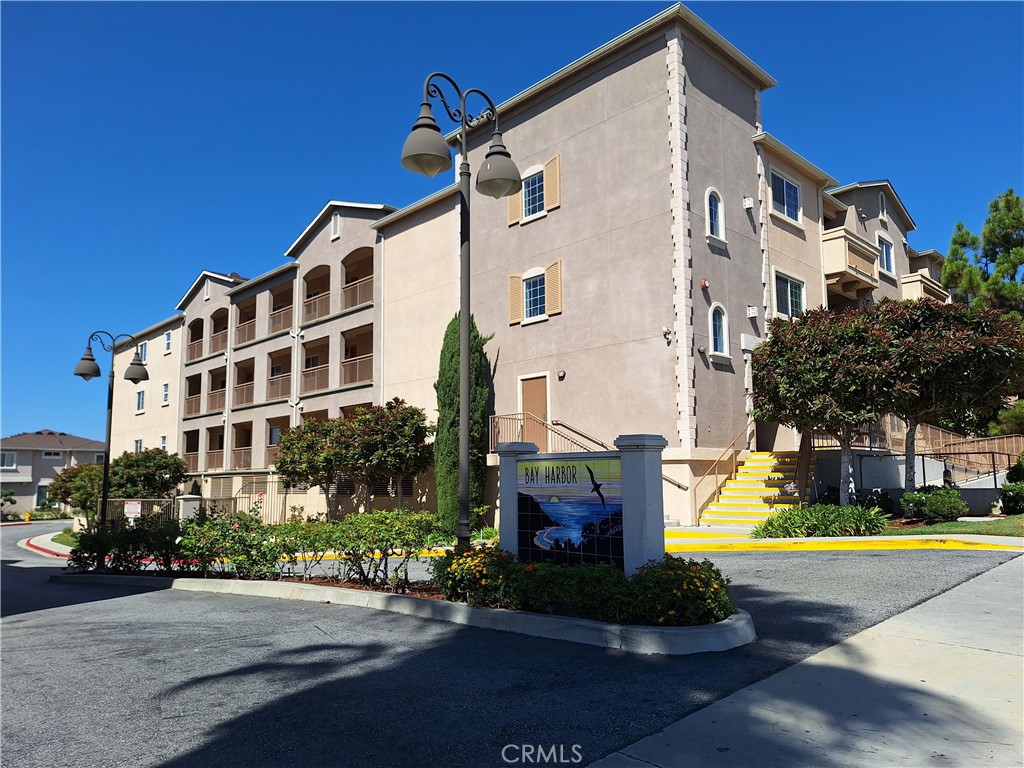 1435 Lomita Boulevard #101