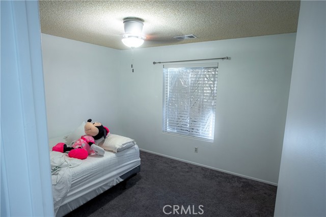 Detail Gallery Image 7 of 25 For 9450 Mango Ave, Hesperia,  CA 92345 - 5 Beds | 3 Baths