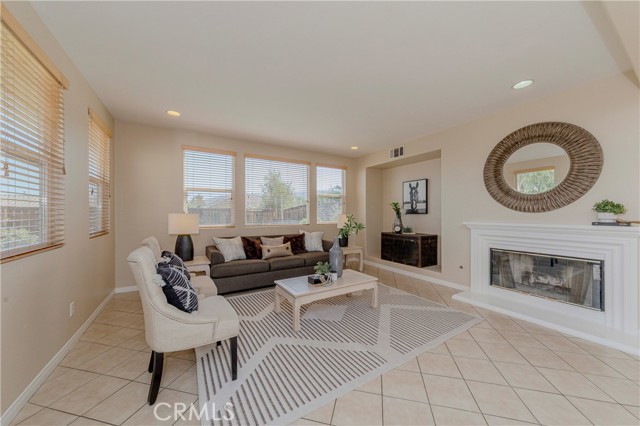 25228 Coral Canyon Road, Corona CA: https://media.crmls.org/medias/18914d34-4631-48d1-92c1-603c8aa03752.jpg