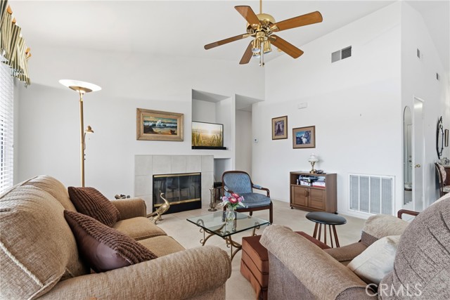 Detail Gallery Image 15 of 59 For 33281 via Chapparo, Temecula,  CA 92592 - 3 Beds | 2 Baths
