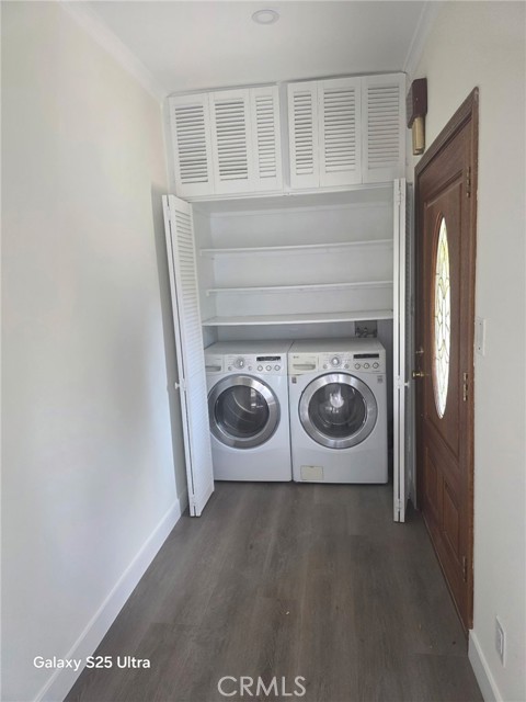 Detail Gallery Image 17 of 18 For 521 E Valencia Ave a,  Burbank,  CA 91501 - 2 Beds | 2 Baths