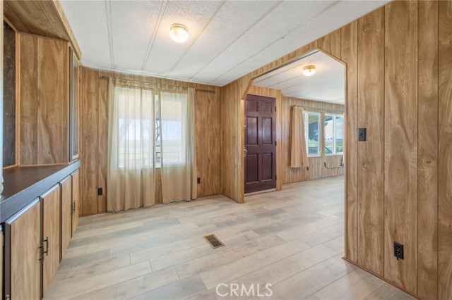 Detail Gallery Image 12 of 45 For 13941 9th Ave, Hanford,  CA 93230 - 3 Beds | 2 Baths