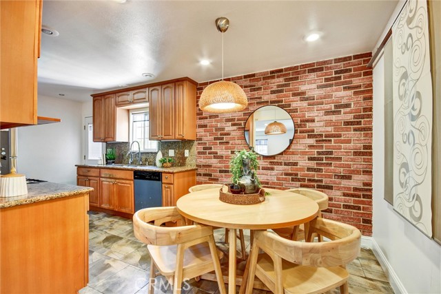 1786 Armand Drive, Milpitas CA: https://media.crmls.org/medias/189355fd-ceba-406d-bfa8-bb1b1ed1b662.jpg