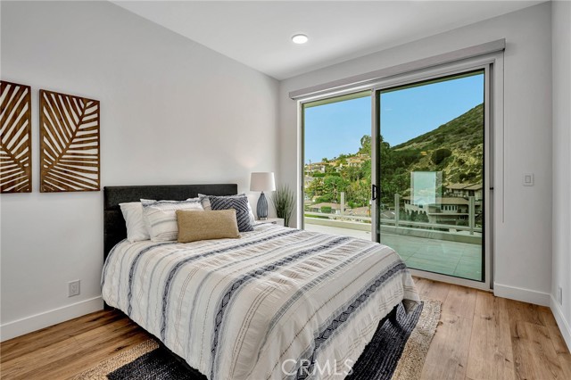 Detail Gallery Image 58 of 68 For 553 Temple Hills Dr, Laguna Beach,  CA 92651 - 5 Beds | 4/1 Baths
