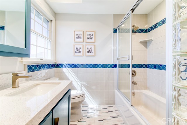 4317 Candleberry, Seal Beach CA: https://media.crmls.org/medias/189418a0-5052-4402-b54c-9a24d8b1f28b.jpg
